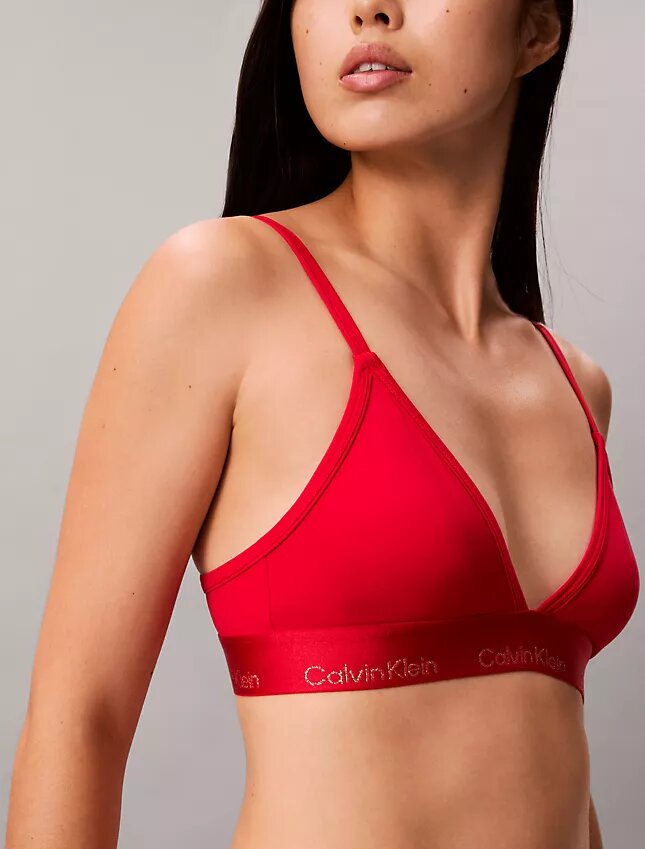 Ay Yeni Yılı Hafif Astarlı Üçgen Bralette Ay Yeni Yılı Hafif Astarlı Üçgen Bralette