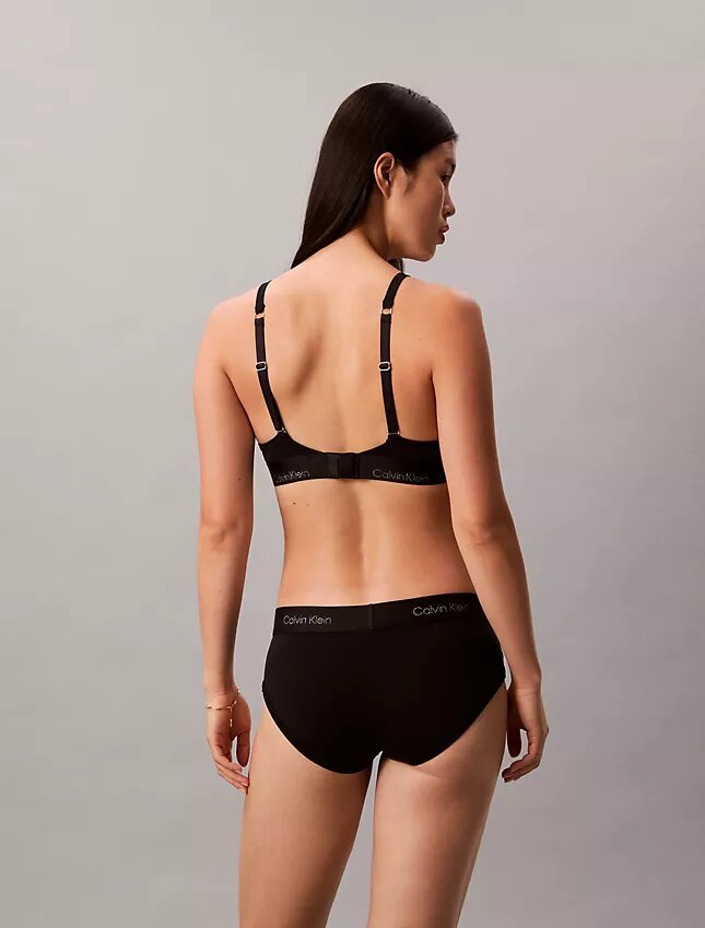 Ay Yeni Yılı Hafif Astarlı Üçgen Bralette Ay Yeni Yılı Hafif Astarlı Üçgen Bralette