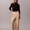 Ayarlanabilir Geniş Paça Chino Pantolonlar Ayarlanabilir Geniş Paça Chino Pantolonlar