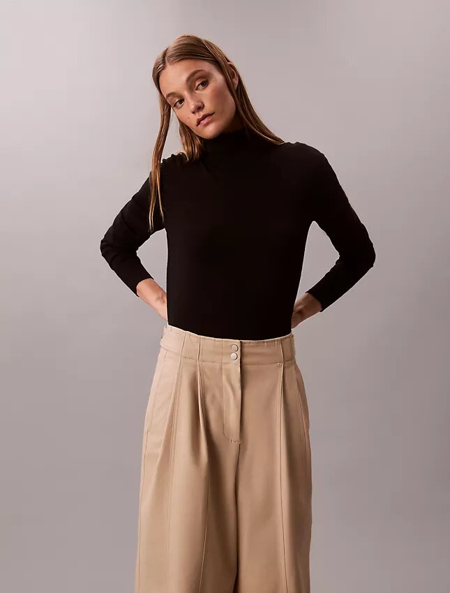 Ayarlanabilir Geniş Paça Chino Pantolonlar Ayarlanabilir Geniş Paça Chino Pantolonlar