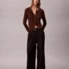 Ayarlanabilir Geniş Paça Chino Pantolonlar Ayarlanabilir Geniş Paça Chino Pantolonlar