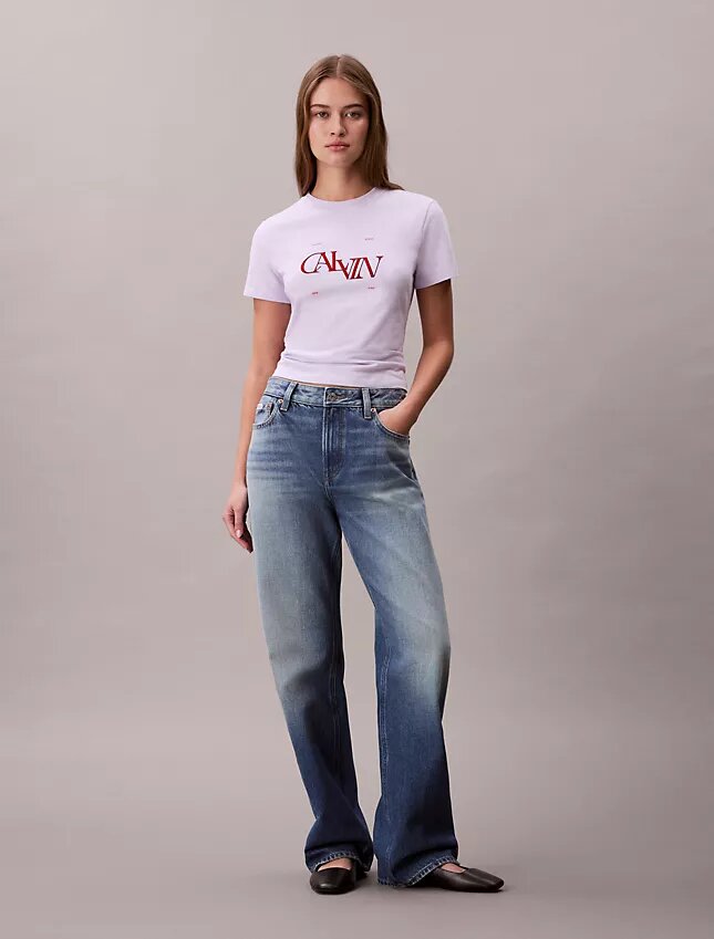 Bölünmüş Logo Grafikli Dar Tişört Bölünmüş Logo Grafikli Dar Tişört