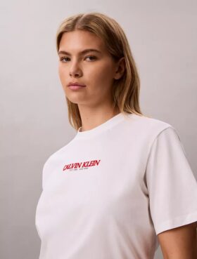 Calvin Klein Logo Grafikli Boxy Tişört