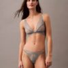 CK Black Geo Dantel Unlined Üçgen Sütyen CK Black Geo Dantel Unlined Üçgen Sütyen