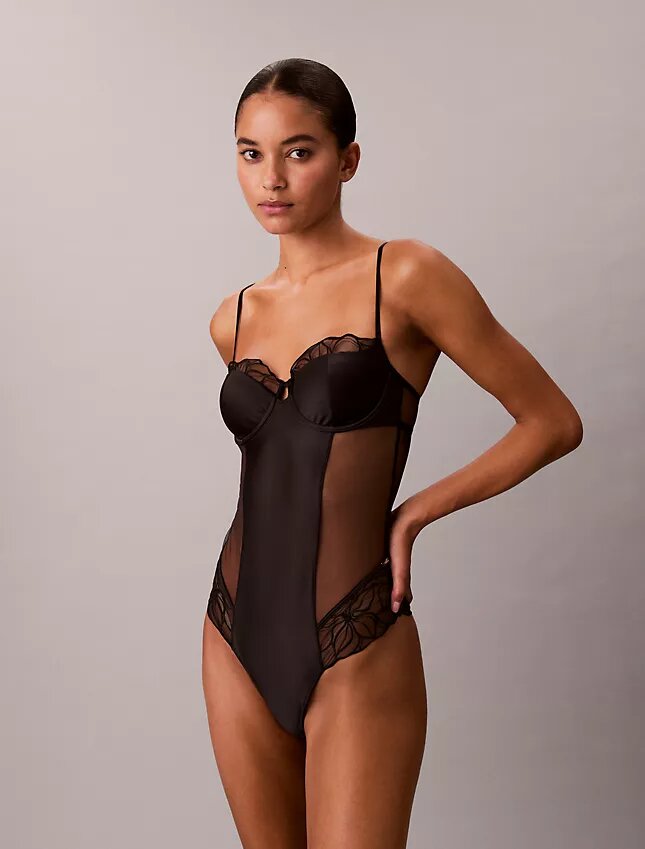 CK Black Çiçek Desenli Dantel Bodyler CK Black Çiçek Desenli Dantel Bodyler
