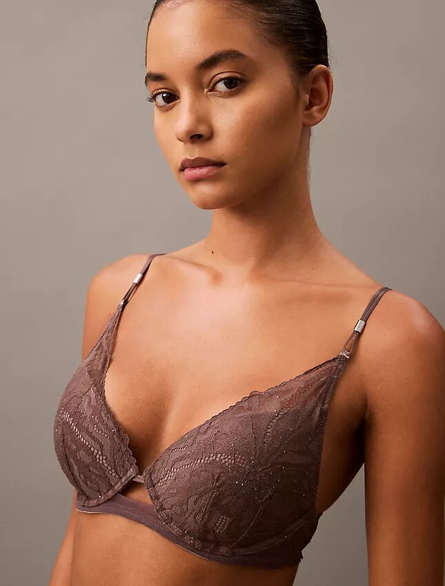 CK Black Çiçek Desenli Dantel Push-up Plunge Sütyen CK Black Çiçek Desenli Dantel Push-up Plunge Sütyen