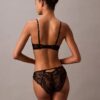 CK Black Çiçek Desenli Dantel Push-up Plunge Sütyen CK Black Çiçek Desenli Dantel Push-up Plunge Sütyen