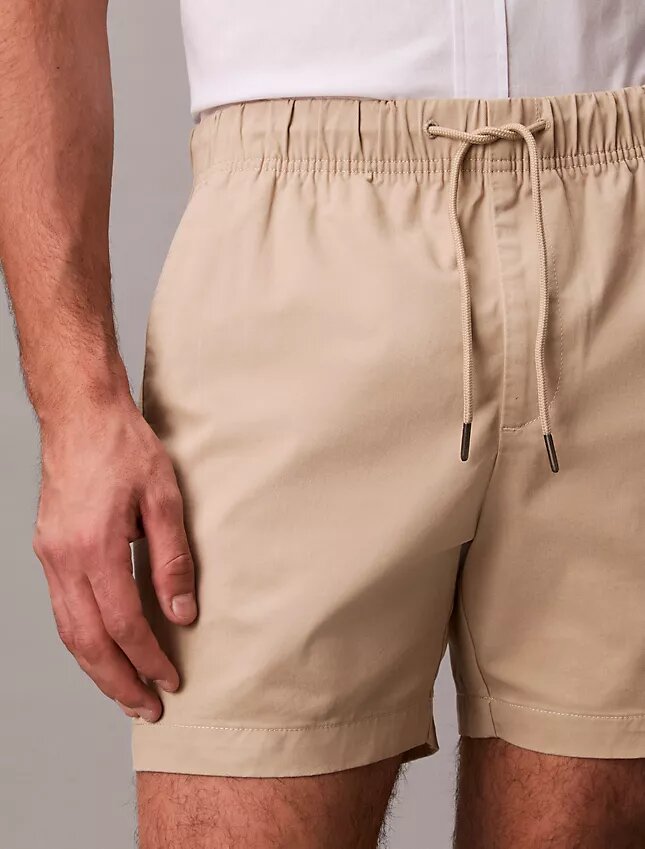 Cotton Stretch Chino Çekip Giyilen Şort Cotton Stretch Chino Çekip Giyilen Şort