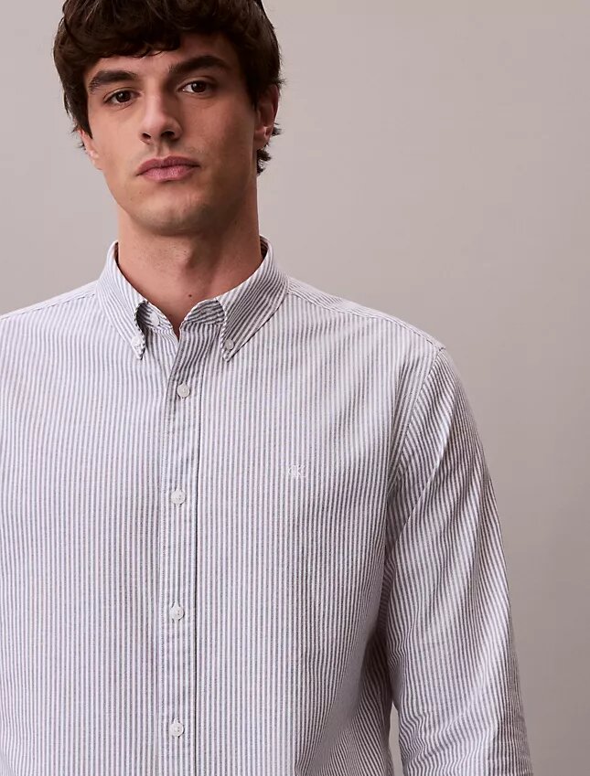 Cotton Stretch Çizgili Oxford Klasik Düğmeli Gömlek Cotton Stretch Çizgili Oxford Klasik Düğmeli Gömlek