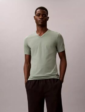 Cotton Stretch Karışımı 3’lü Paket Slim Fit V Yaka Tişört Cotton Stretch Karışımı 3’lü Paket Slim Fit V Yaka Tişört