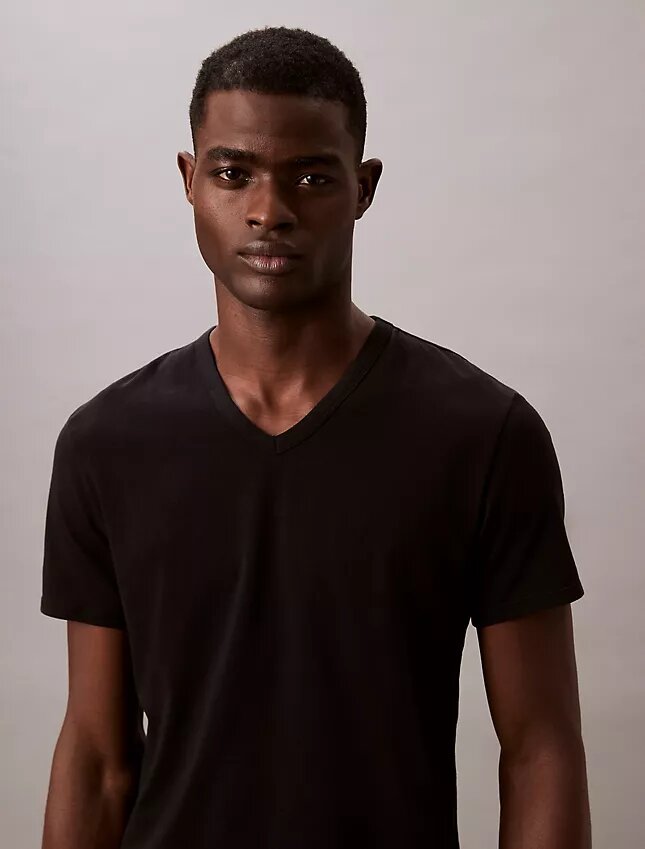 Cotton Stretch Karışımı 3’lü Paket Slim Fit V Yaka Tişört Cotton Stretch Karışımı 3’lü Paket Slim Fit V Yaka Tişört