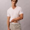 Cotton Stretch Karışımı 3’lü Paket Slim Fit V Yaka Tişört Cotton Stretch Karışımı 3’lü Paket Slim Fit V Yaka Tişört