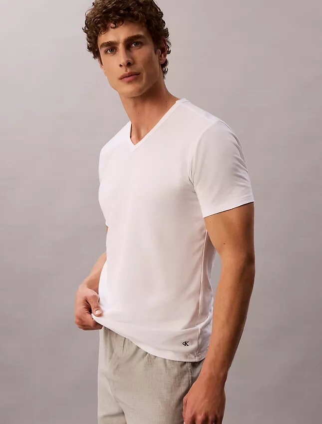 Cotton Stretch Karışımı 3’lü Paket Slim Fit V Yaka Tişört Cotton Stretch Karışımı 3’lü Paket Slim Fit V Yaka Tişört