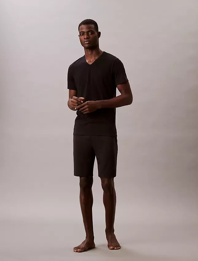 Cotton Stretch Karışımı 3’lü Paket Slim Fit V Yaka Tişört Cotton Stretch Karışımı 3’lü Paket Slim Fit V Yaka Tişört