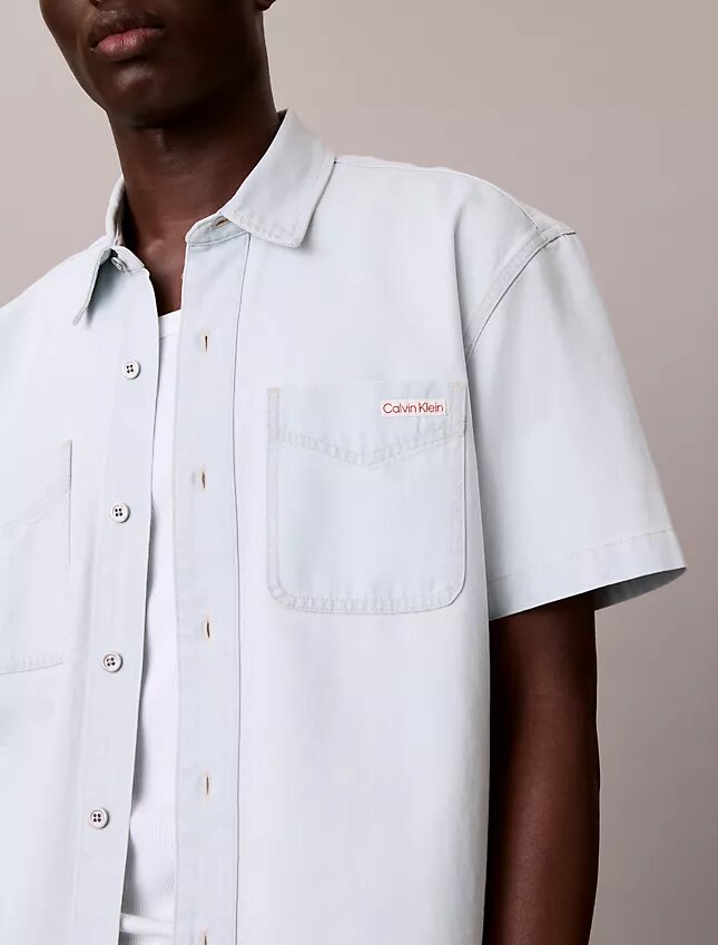 Denim Klasik Kısa Kollu Düğmeli Gömlek Denim Klasik Kısa Kollu Düğmeli Gömlek
