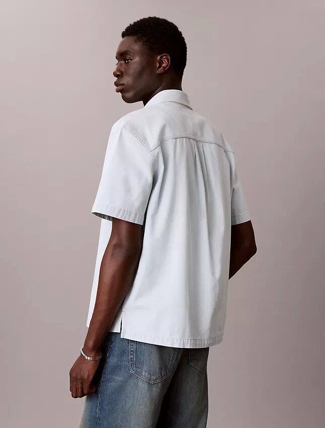 Denim Klasik Kısa Kollu Düğmeli Gömlek Denim Klasik Kısa Kollu Düğmeli Gömlek