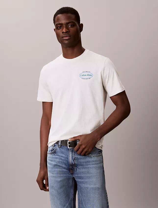 Diner Calvin Klein Grafik Logo Tişört Diner Calvin Klein Grafik Logo Tişört