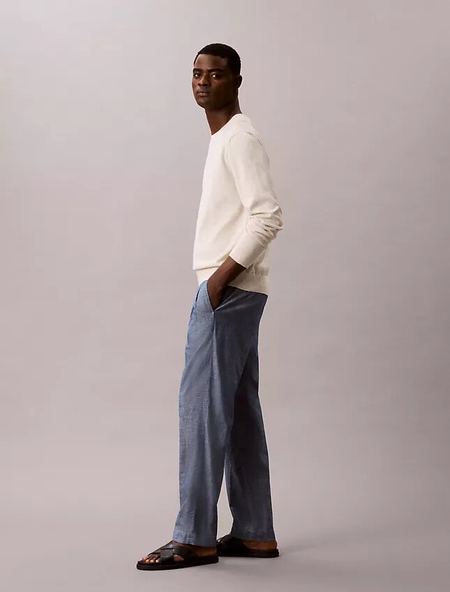 Düz Kesim Chambray Çekip Giyilen Pantolon Düz Kesim Chambray Çekip Giyilen Pantolon