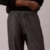 Düz Kesim Chambray Çekip Giyilen Pantolon Düz Kesim Chambray Çekip Giyilen Pantolon