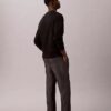 Düz Kesim Chambray Çekip Giyilen Pantolon Düz Kesim Chambray Çekip Giyilen Pantolon