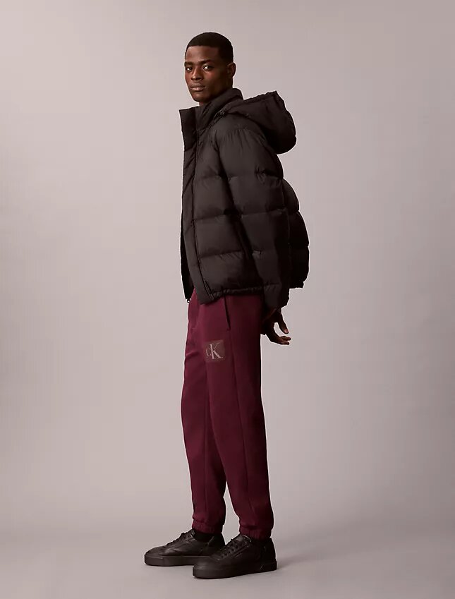 Fleece Katmanlı Monogram Grafikli Eşofman Altı Fleece Katmanlı Monogram Grafikli Eşofman Altı