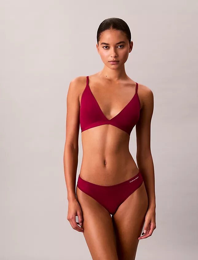 Form to Body Hafif Astarlı Üçgen Bralette Form to Body Hafif Astarlı Üçgen Bralette