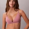 Form to Body Hafif Astarlı Üçgen Bralette Form to Body Hafif Astarlı Üçgen Bralette