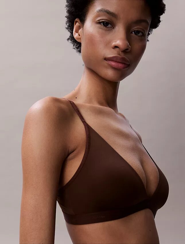 Form to Body Hafif Astarlı Üçgen Bralette Form to Body Hafif Astarlı Üçgen Bralette