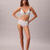 Form to Body Hafif Astarlı Üçgen Bralette Form to Body Hafif Astarlı Üçgen Bralette
