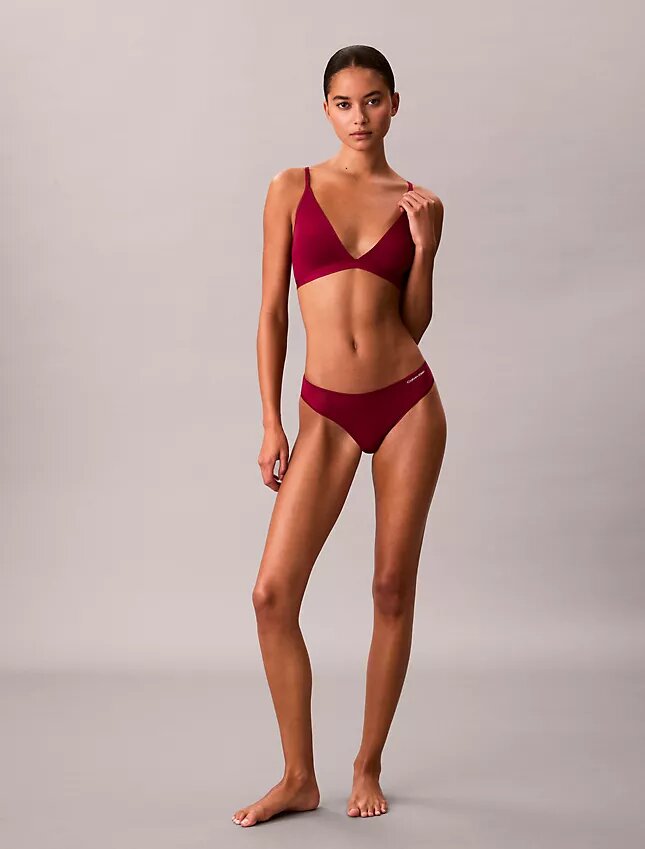 Form to Body Hafif Astarlı Üçgen Bralette Form to Body Hafif Astarlı Üçgen Bralette