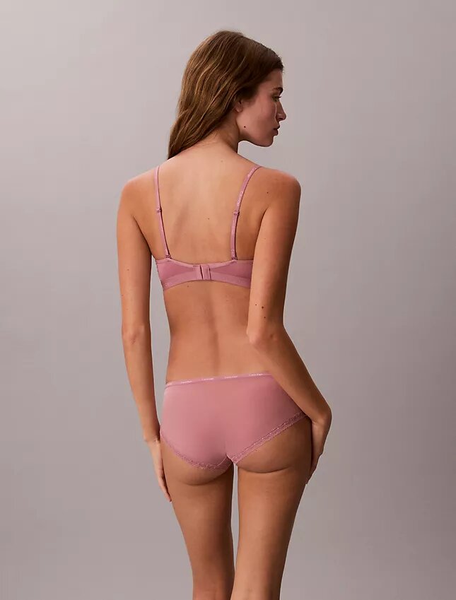 Form to Body Hafif Astarlı Üçgen Bralette Form to Body Hafif Astarlı Üçgen Bralette