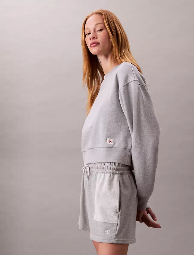 Fransız Havlu Kumaştan Kısa Kesim Rahat Sweatshirt Fransız Havlu Kumaştan Kısa Kesim Rahat Sweatshirt