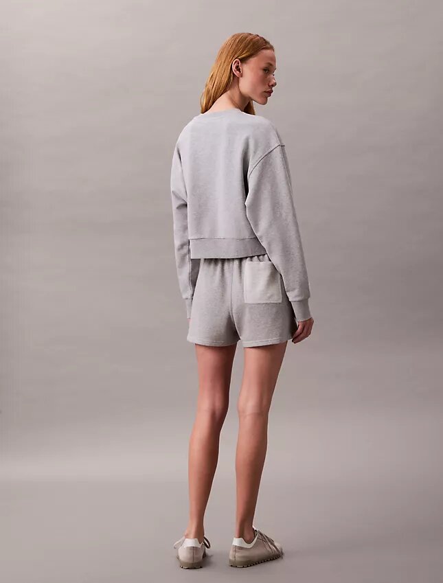 Fransız Havlu Kumaştan Kısa Kesim Rahat Sweatshirt Fransız Havlu Kumaştan Kısa Kesim Rahat Sweatshirt