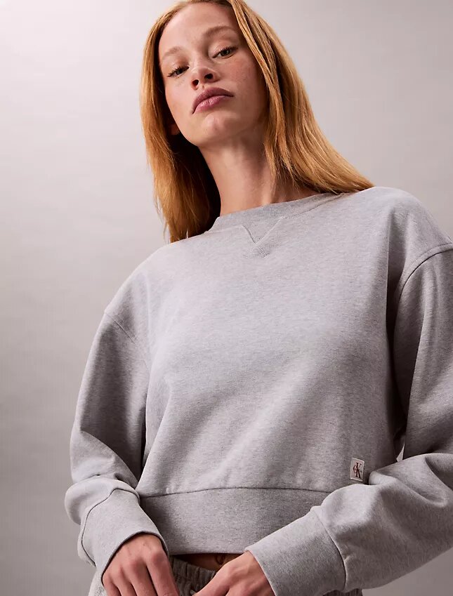 Fransız Havlu Kumaştan Kısa Kesim Rahat Sweatshirt Fransız Havlu Kumaştan Kısa Kesim Rahat Sweatshirt