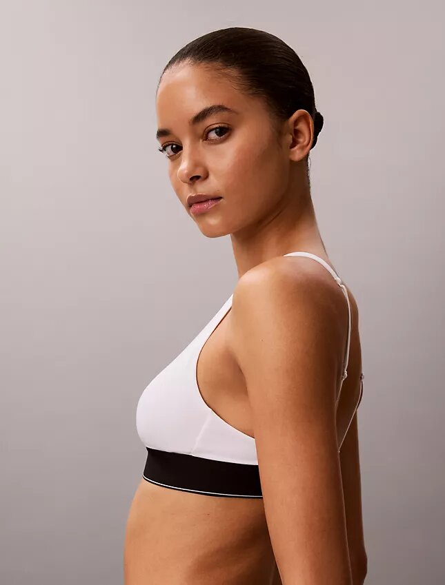 Grafik Monogram Mikrofiber Streç Hafif Astarlı Üçgen Bralette Grafik Monogram Mikrofiber Streç Hafif Astarlı Üçgen Bralette
