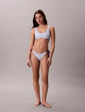 Grafik Monogramlı Yan Bağlamalı Bikini Alt Giyim Grafik Monogramlı Yan Bağlamalı Bikini Alt Giyim