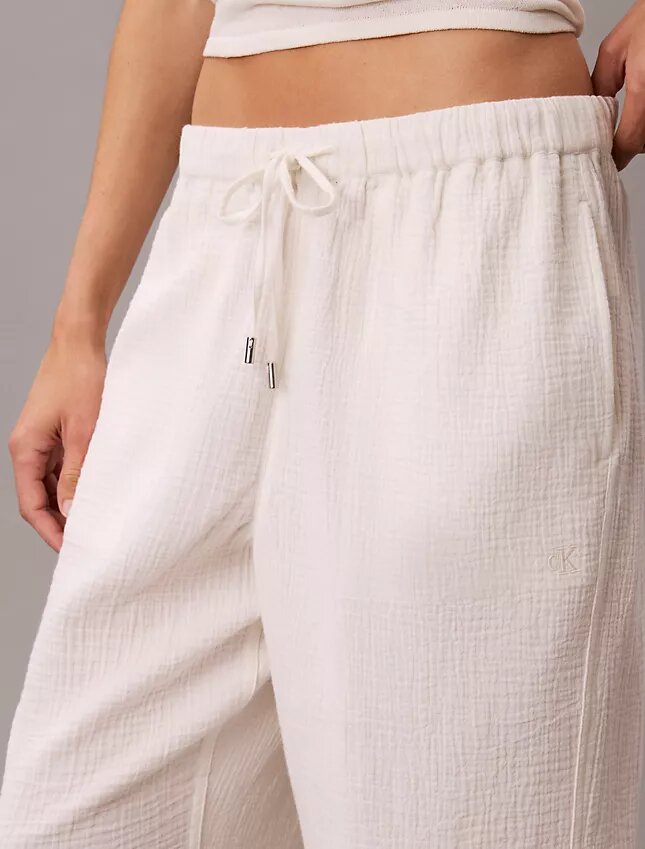 Çift Katlı Gazlı Bez Çekmeli Pantolon Çift Katlı Gazlı Bez Çekmeli Pantolon