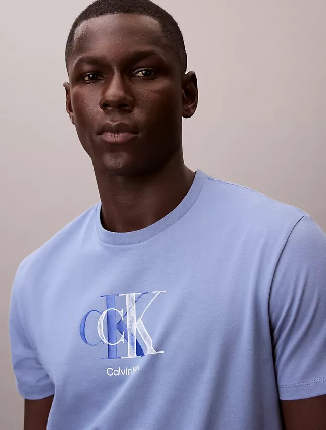 Çift Monogram Grafikli Klasik Tişört Çift Monogram Grafikli Klasik Tişört