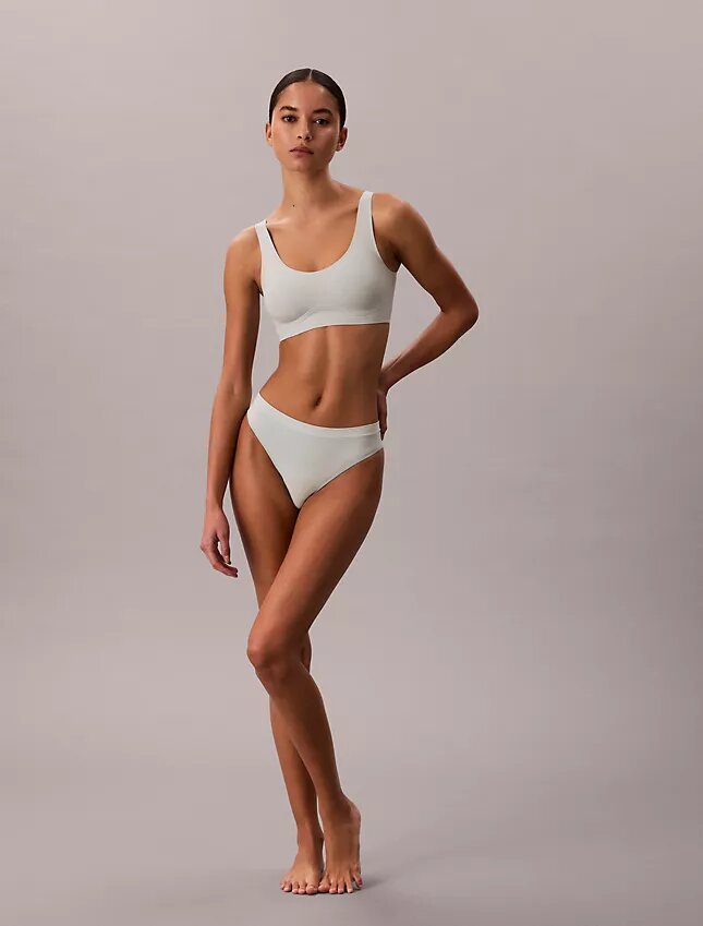 Invisibles Jel Tel Hafif Astarlı Bralette Invisibles Jel Tel Hafif Astarlı Bralette