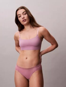 Invisibles Tel Sız Hafif Astarlı Bralette Invisibles Tel Sız Hafif Astarlı Bralette