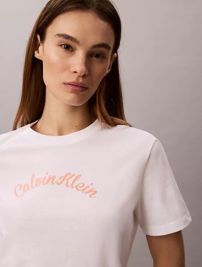 Keçe Logo Grafikli Klasik Tişört Keçe Logo Grafikli Klasik Tişört