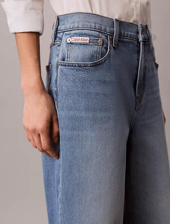 Kısa Kesim Geniş Paça Jean Kısa Kesim Geniş Paça Jean