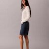 Kıvrımlı Etek Ucu A-Line Denim Şort Kıvrımlı Etek Ucu A-Line Denim Şort