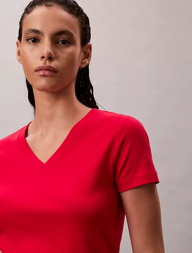 Liquid Cotton Gevşek V Yaka Tişört Liquid Cotton Gevşek V Yaka Tişört