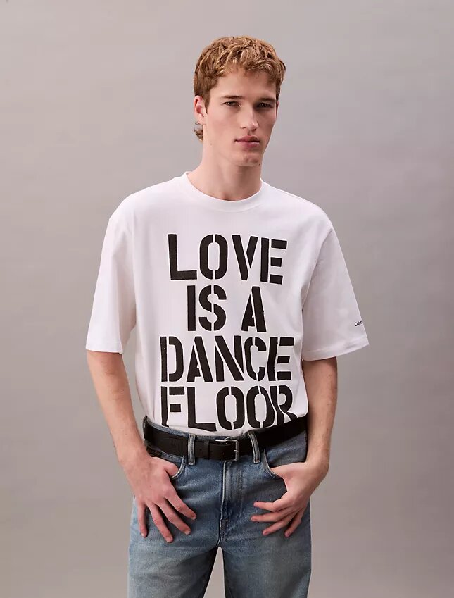 Marc Hundley Pride Love is a Dance Floor Rahat Tişört Marc Hundley Pride Love is a Dance Floor Rahat Tişört