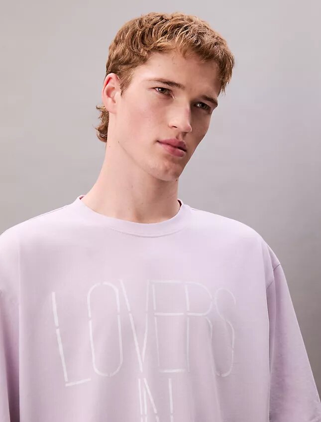 Marc Hundley Pride Lovers Rahat Tişört Marc Hundley Pride Lovers Rahat Tişört