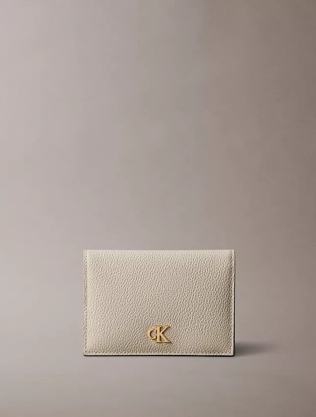 Minimal Monogram Kapaklı Kartlık Minimal Monogram Kapaklı Kartlık