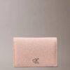 Minimal Monogram Kapaklı Kartlık Minimal Monogram Kapaklı Kartlık