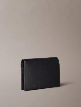 Minimal Monogram Kapaklı Kartlık