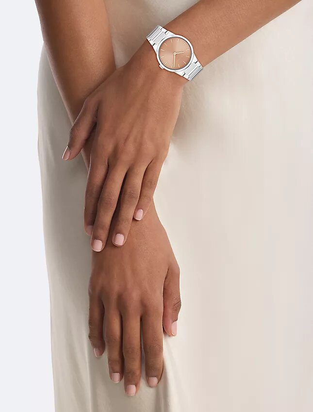 Minimalist Entegre Bağlantılı Bileklik 32 mm Saat Minimalist Entegre Bağlantılı Bileklik 32 mm Saat